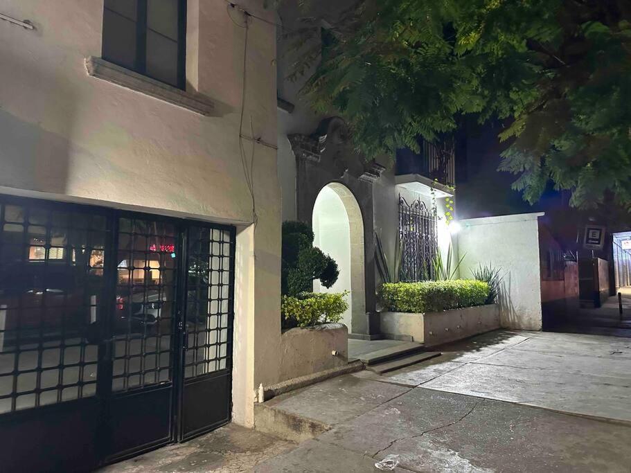 Urban Life Condesa Apartment *